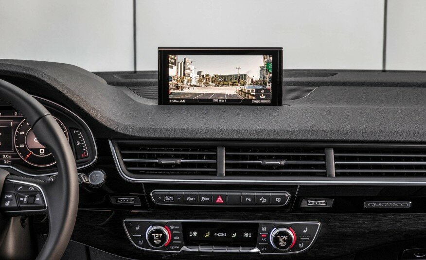 2017-Audi-Q7-115-876x535