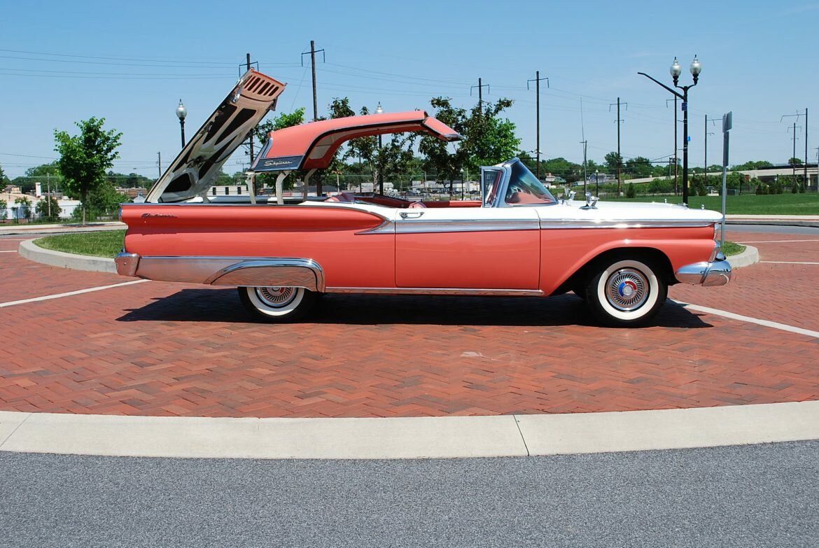1957-ford-retractable